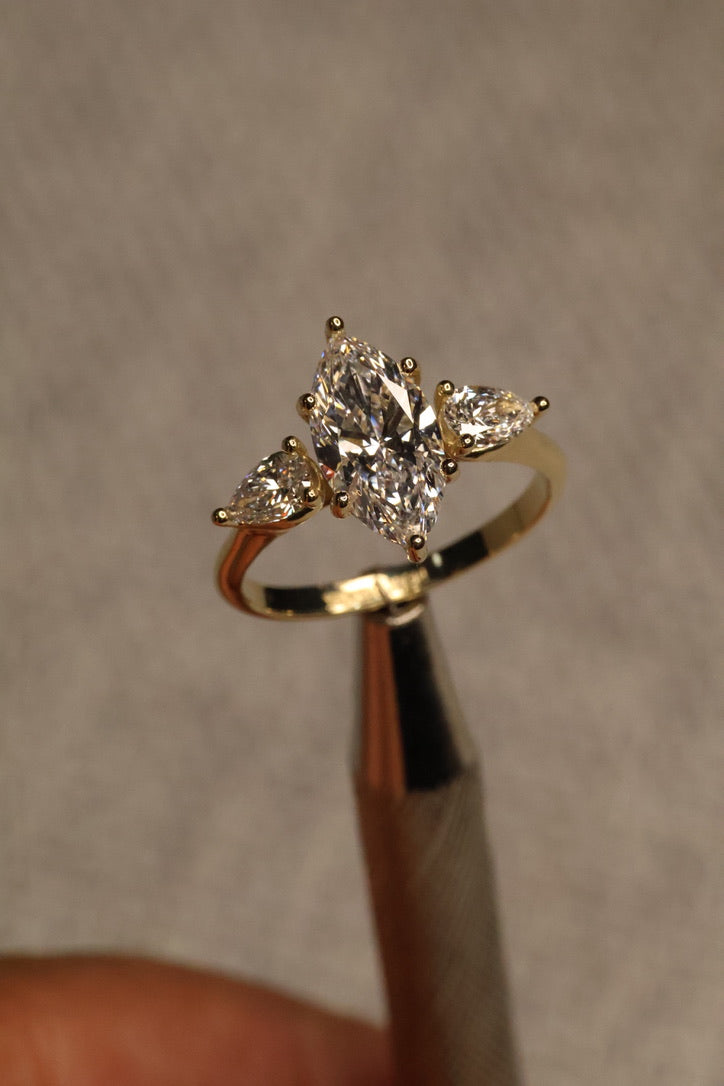 Anillo de compromiso en Oro
