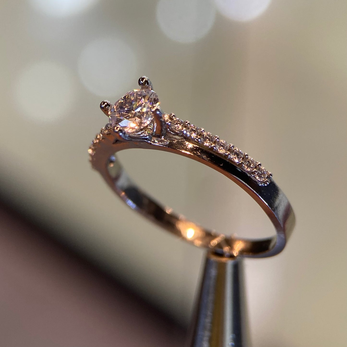 Anillo de compromiso en oro
