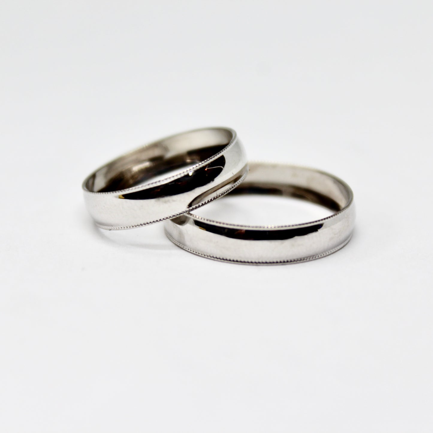 Par de argollas Ellis en oro 4mm