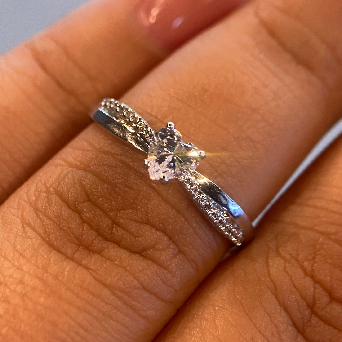 Anillo de compromiso en oro