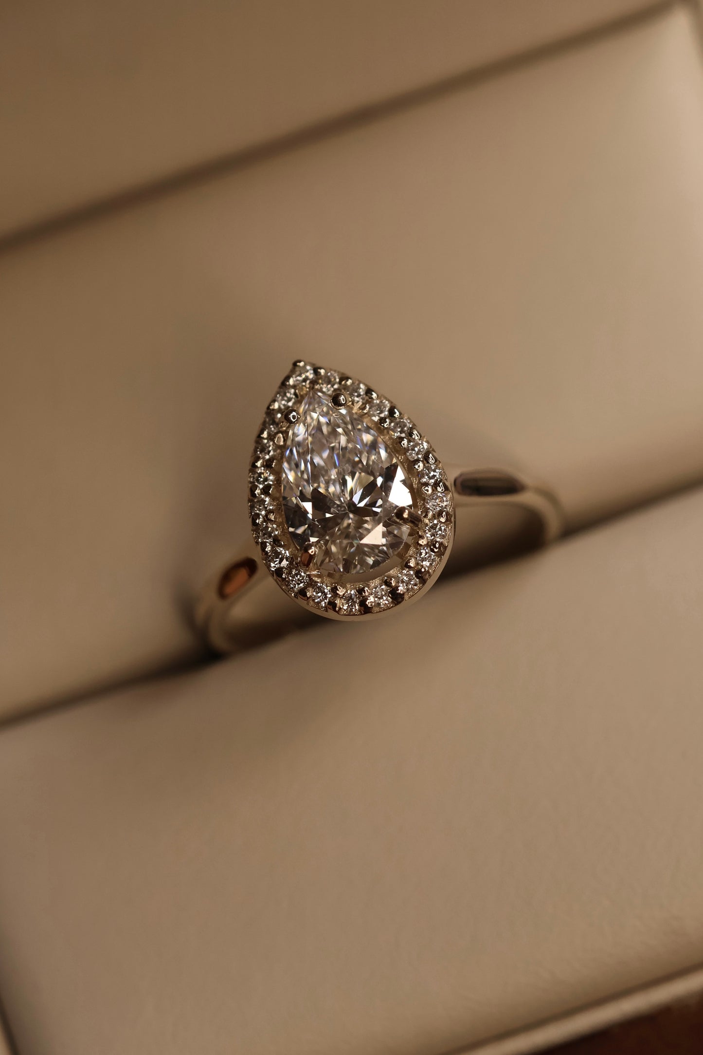 Anillo de compromiso en Oro