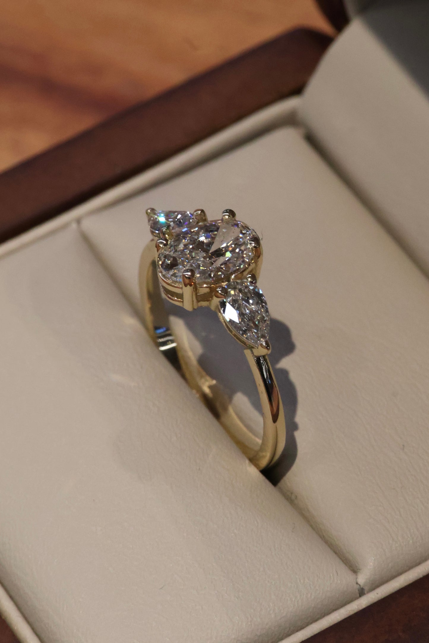 Camille en oro 1.00 ct
