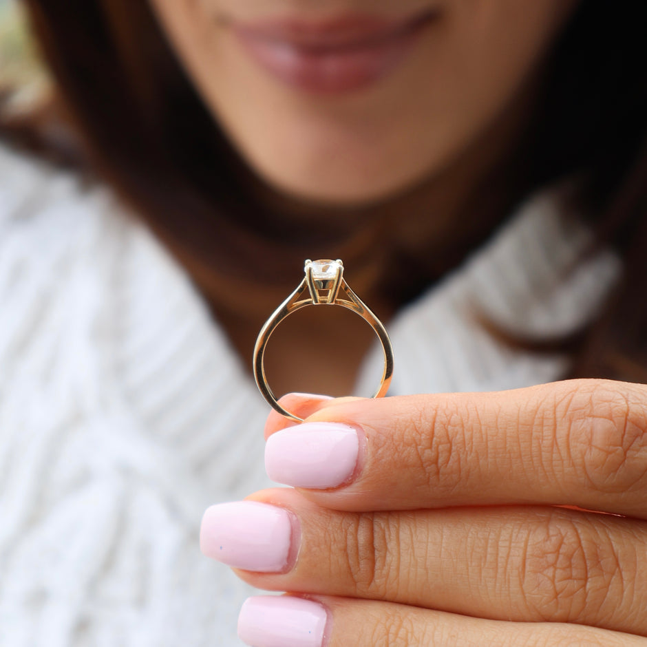 Anillo en Oro Amarillo 14k con Circonia Mod.15845