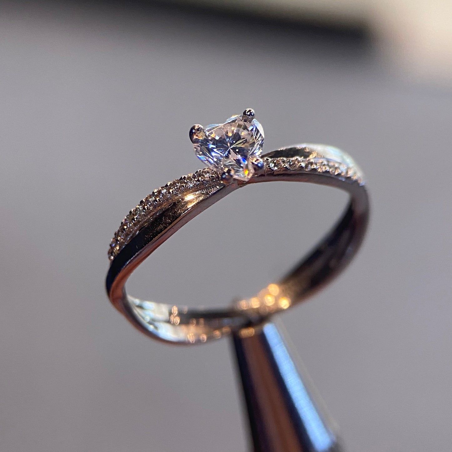 Anillo de compromiso en oro