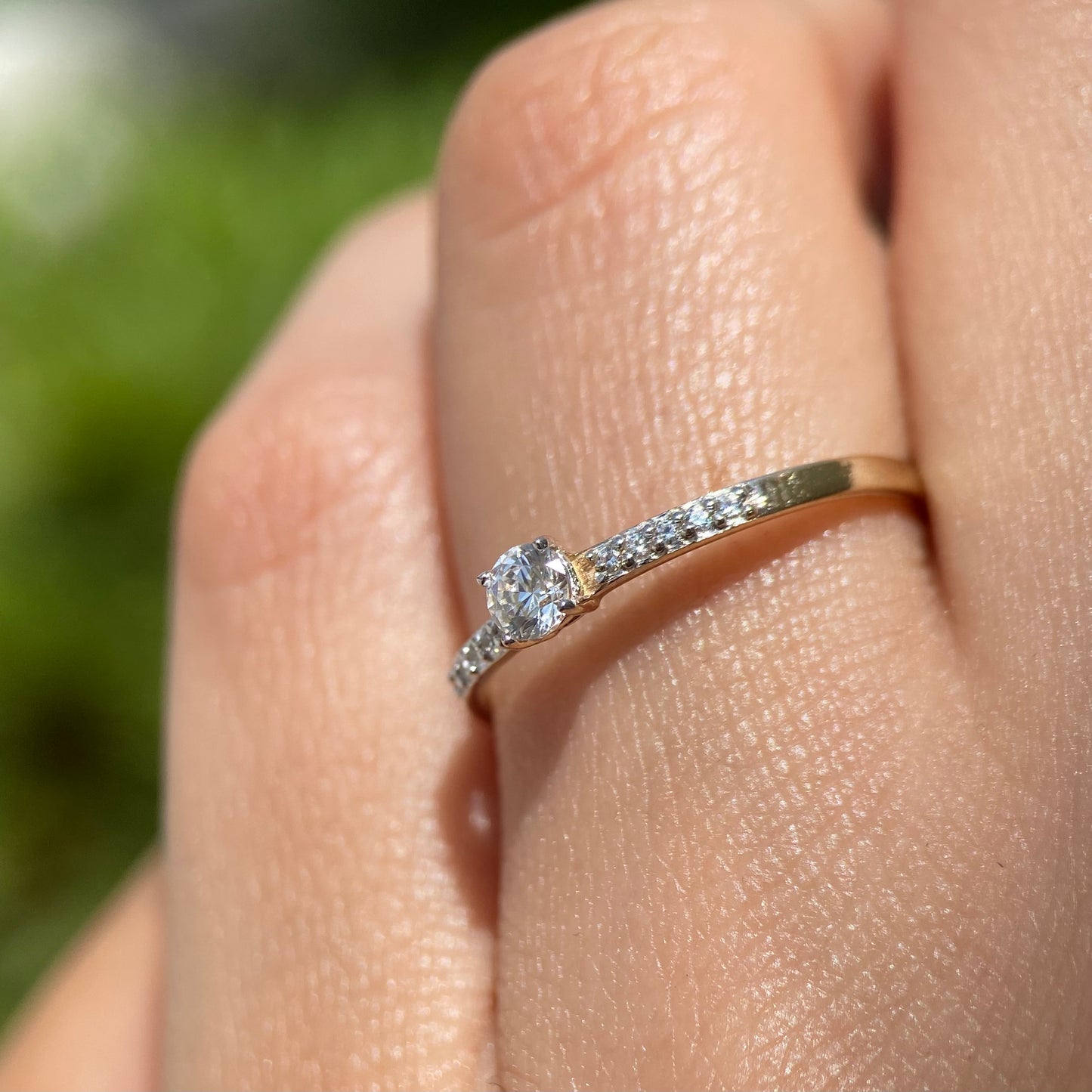 14k yellow gold ring with white zircons MAN244