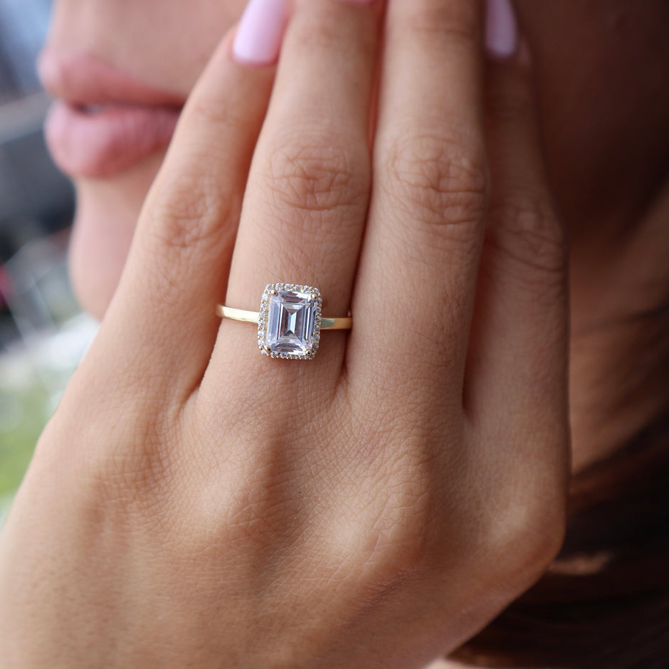 Anillo en Oro Amarillo 14k con Circonia Mod.16002