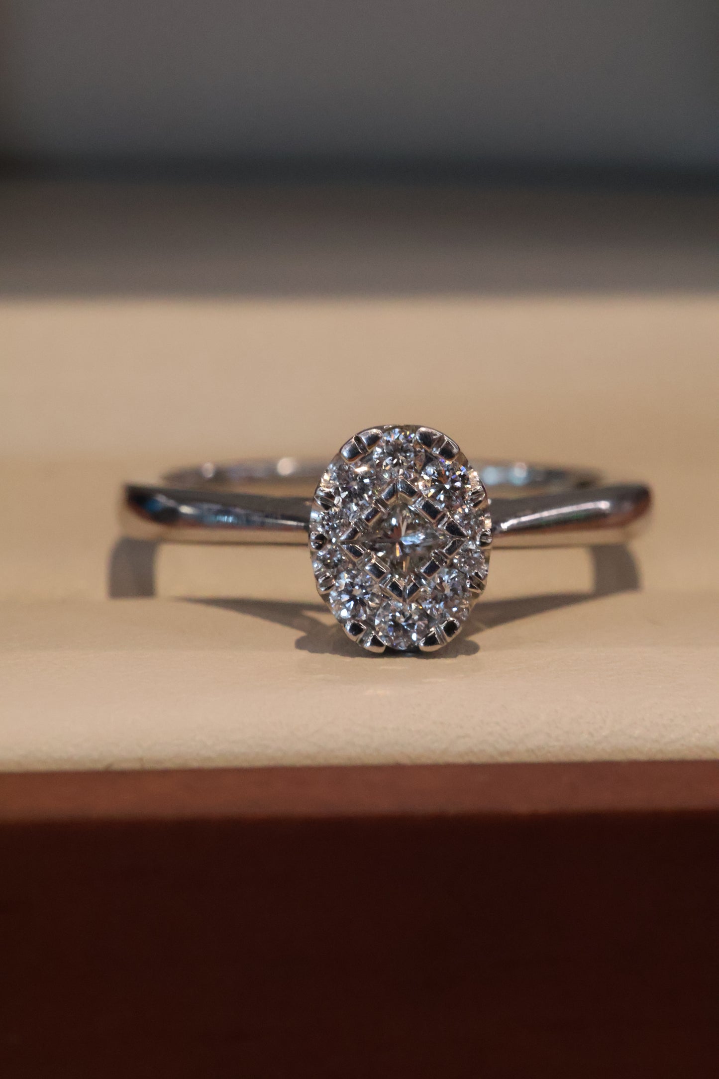 Anillo OF1902 en oro blanco 14k con diamante natural .38cts