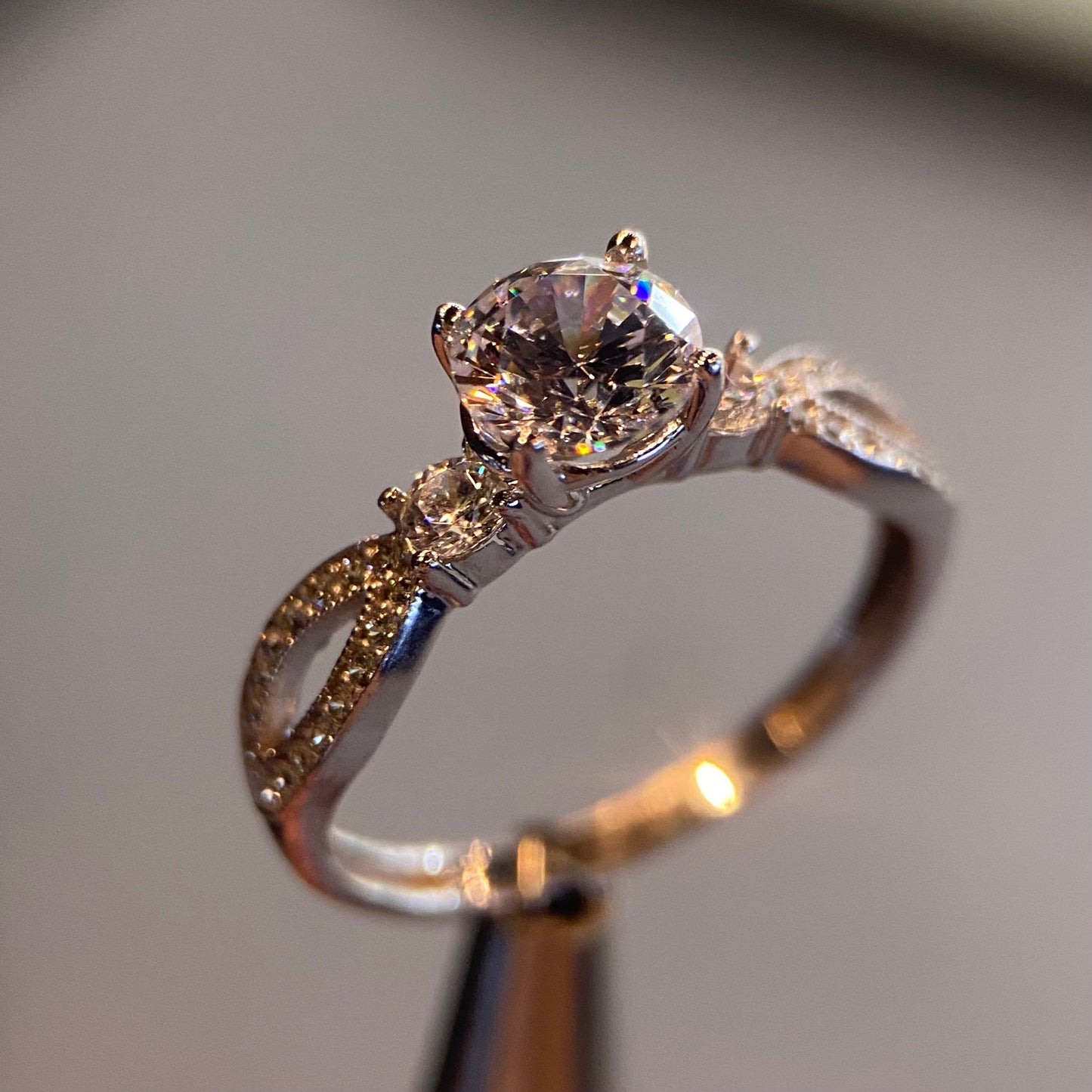 Anillo de compromiso en oro