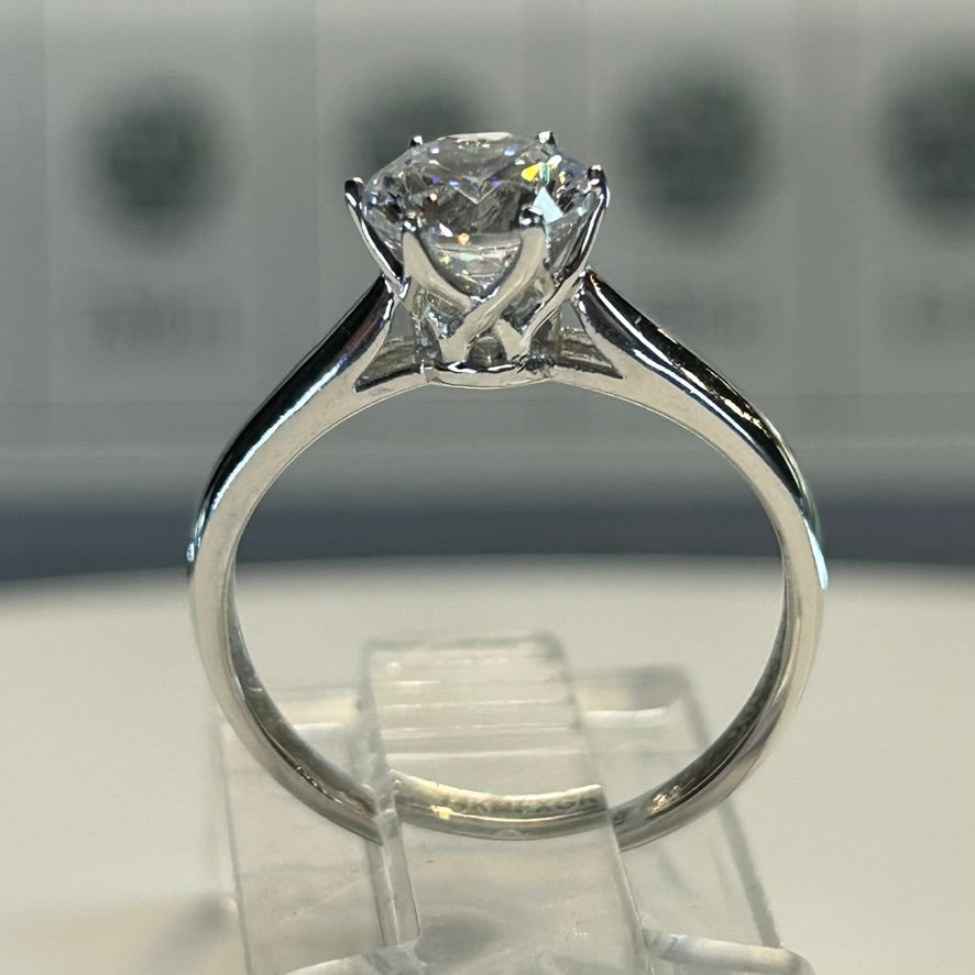 Anillo de compromiso en oro