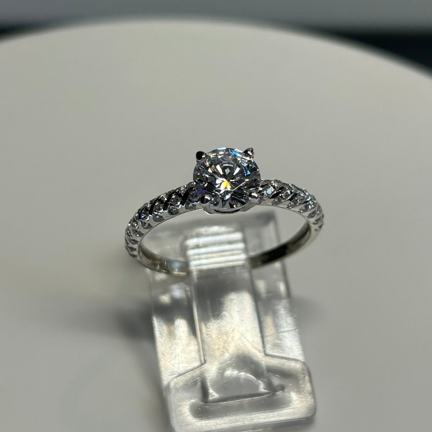 Anillo de compromiso en oro