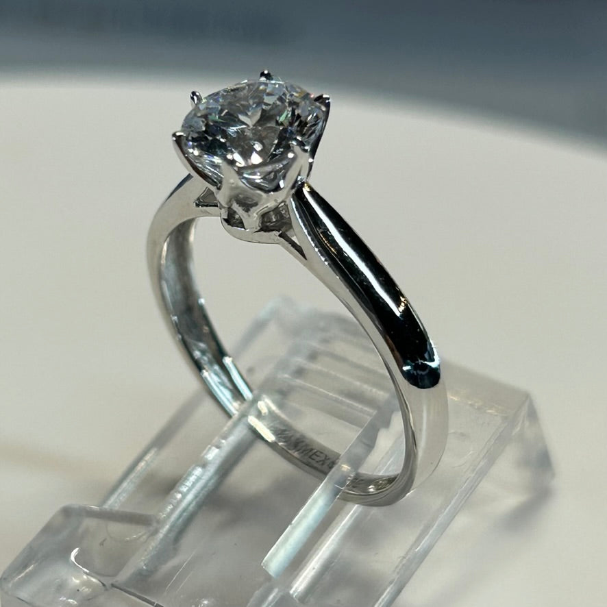 Anillo de compromiso en oro