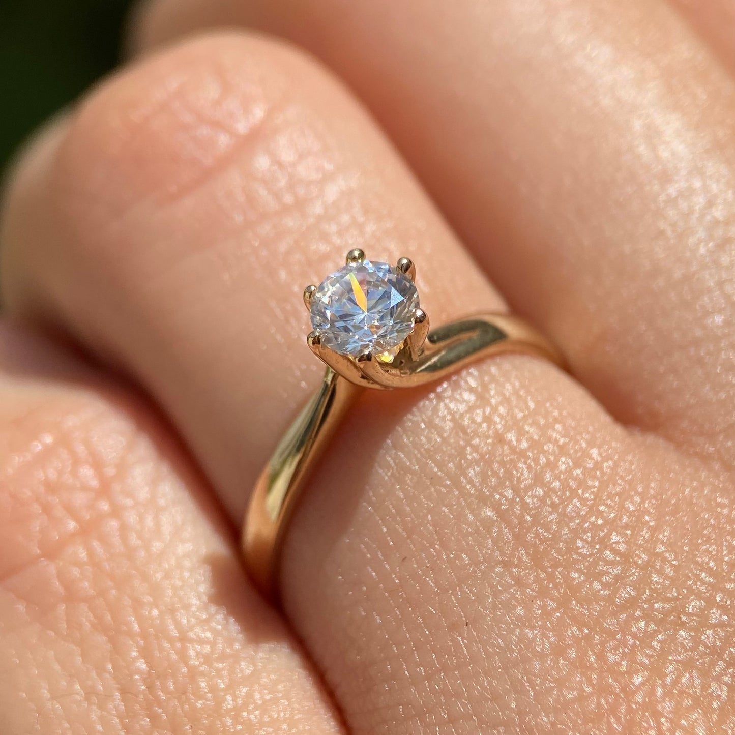 Ring in 14k yellow gold with white zirconia MAN254