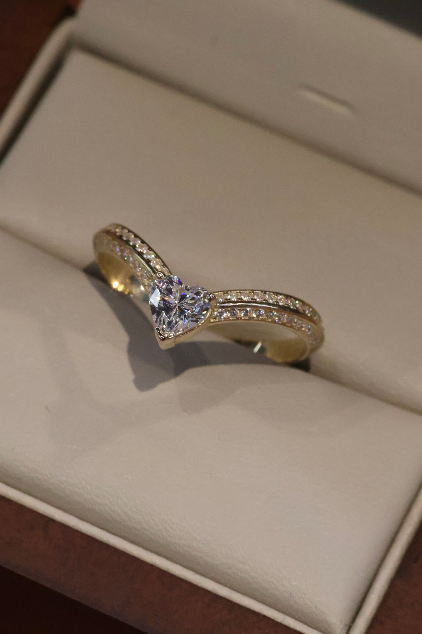 Anillo en Oro 14k con Circonia Mod. 16047