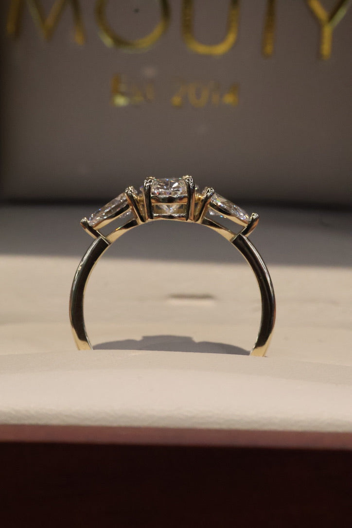 Camille en oro 1.00 ct