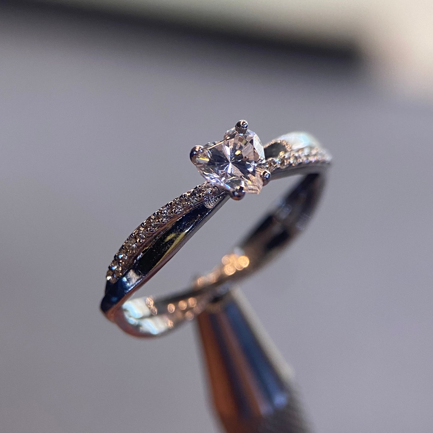 Anillo de compromiso en oro