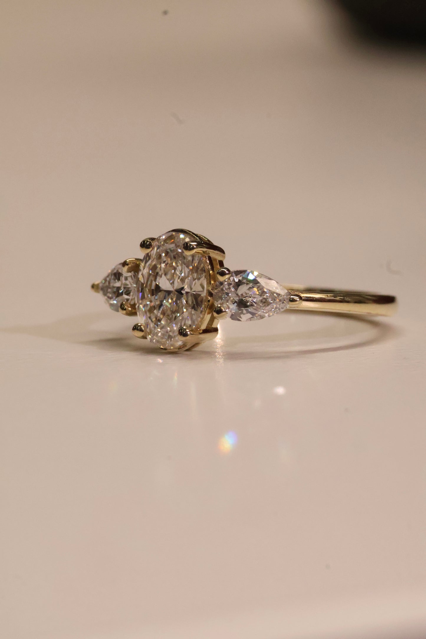 Camille en oro 1.00 ct