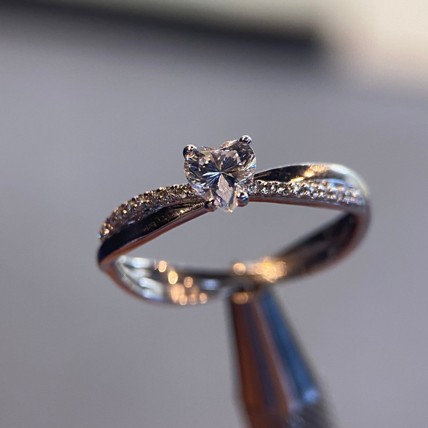 Anillo de compromiso en oro