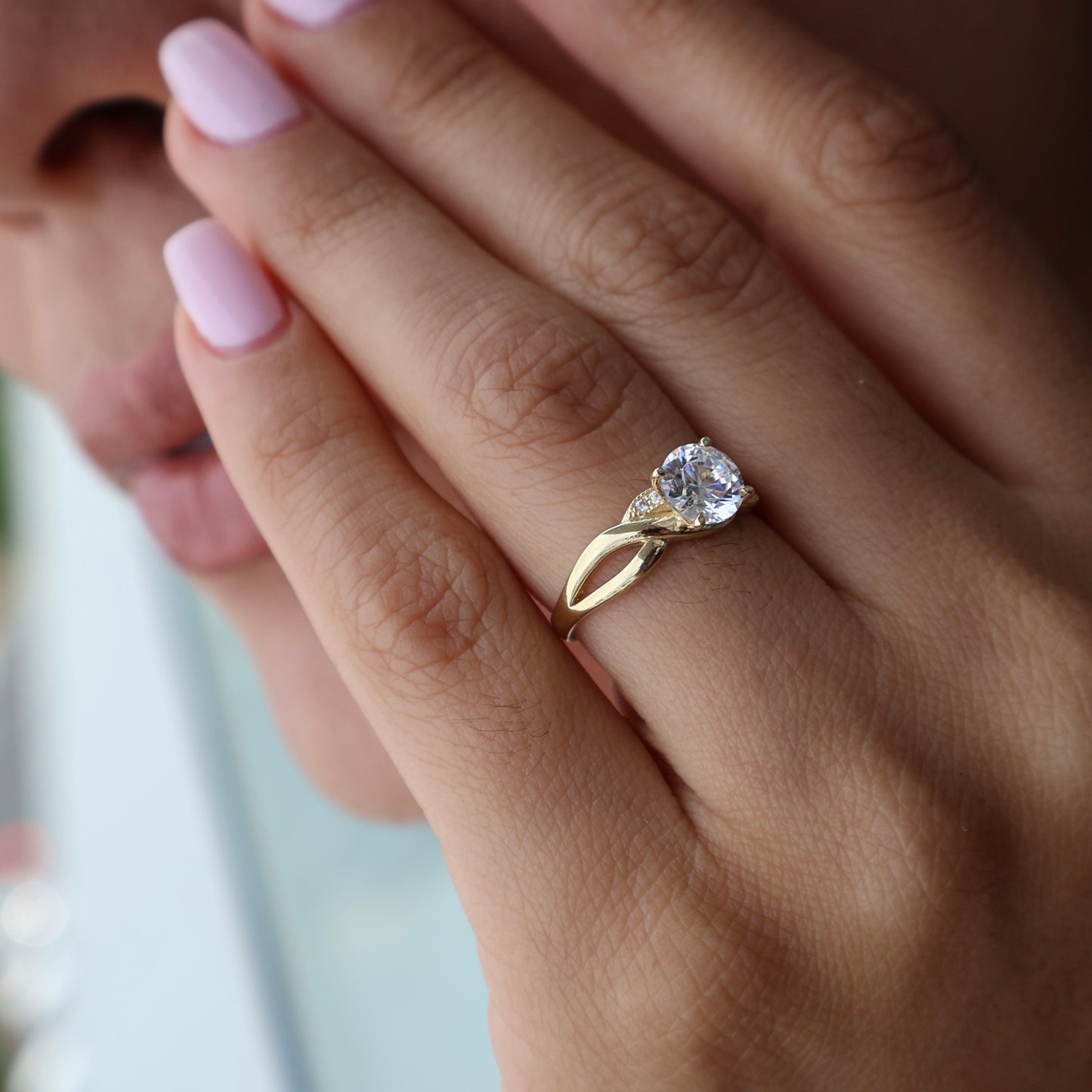 Anillo de compromiso en oro
