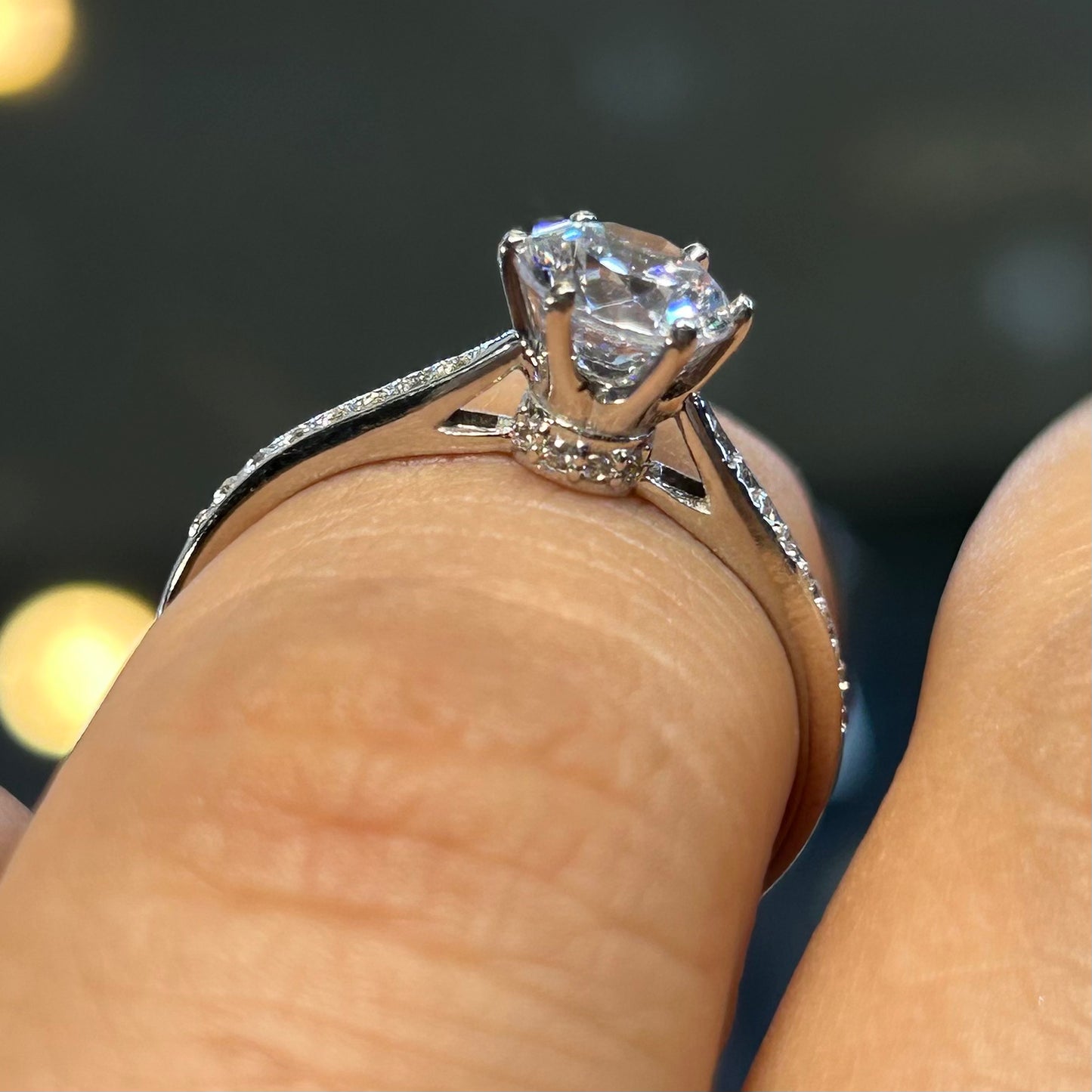 Anillo de compromiso en oro