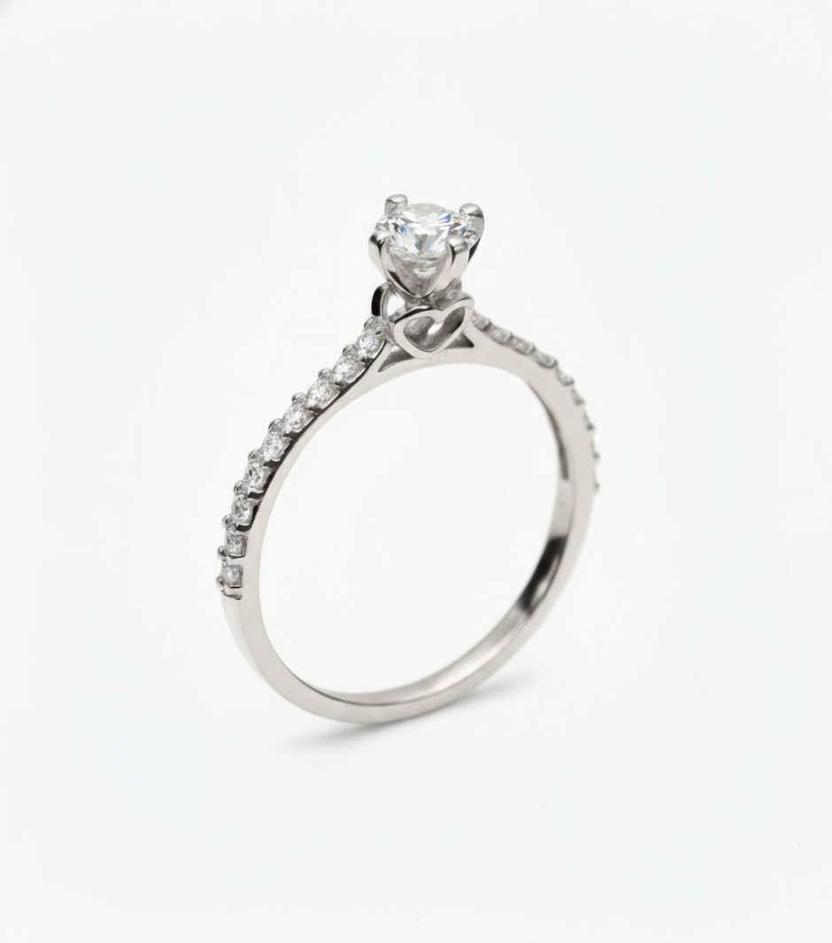 Anillo Arnel en oro blanco 10k con circonias