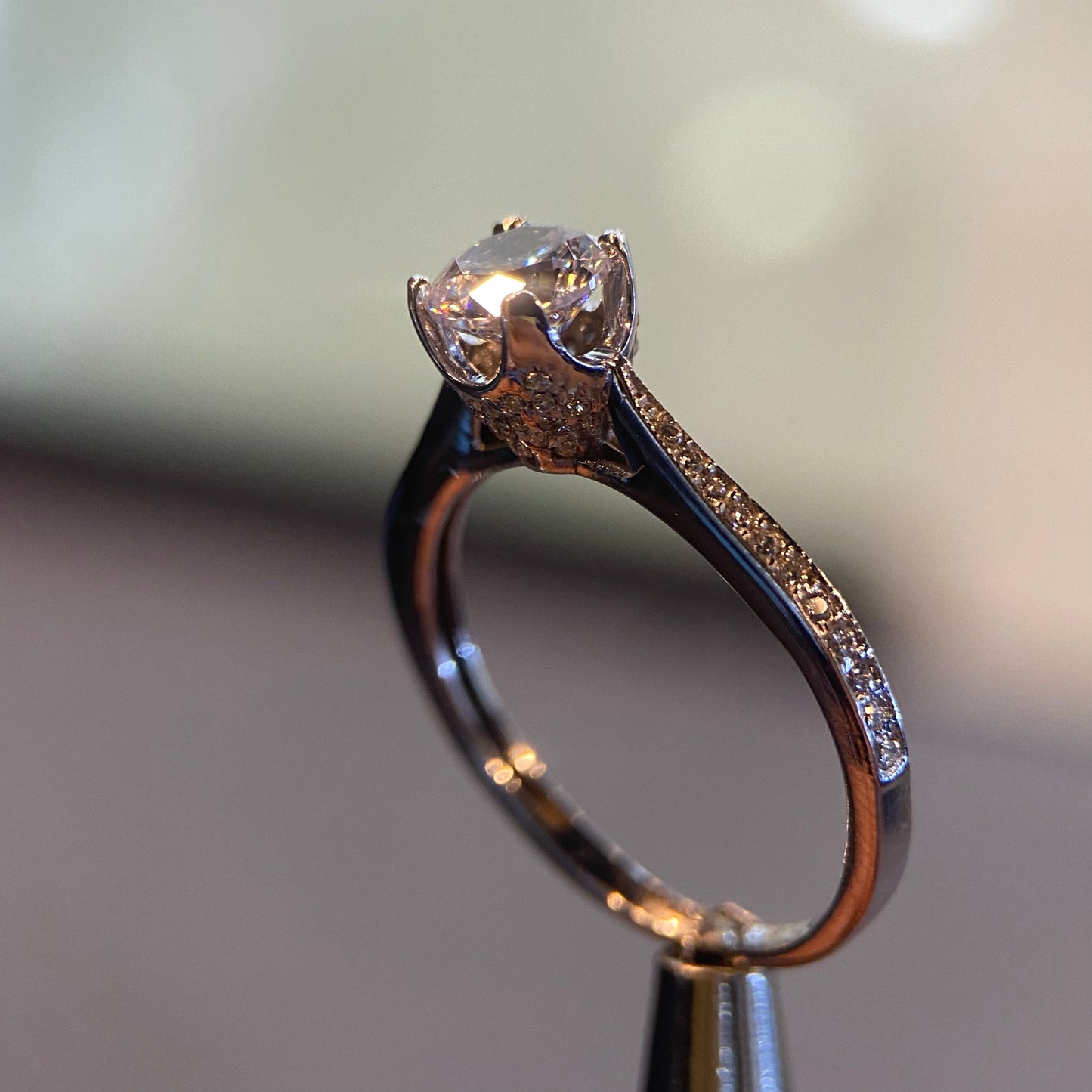 Anillo de compromiso en oro