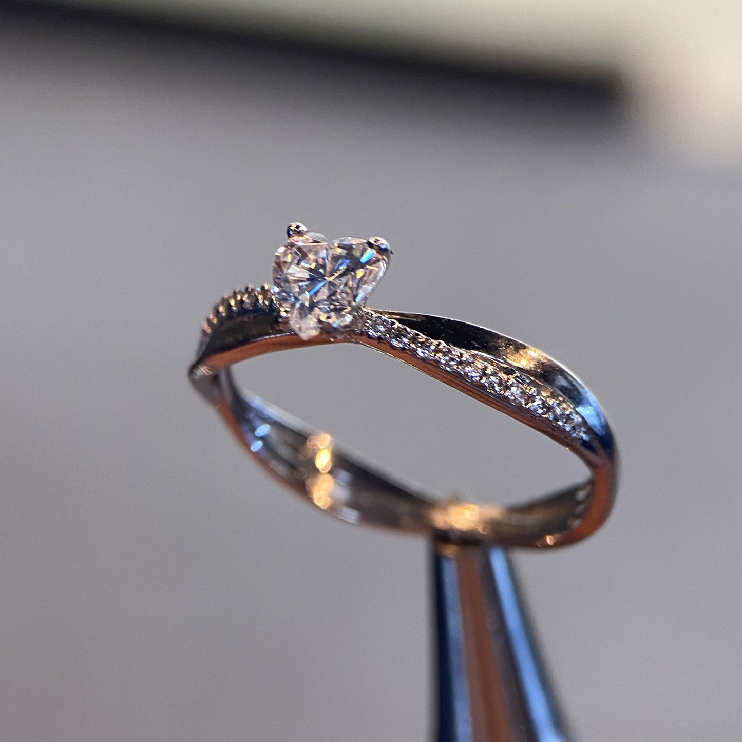 Anillo de compromiso en oro