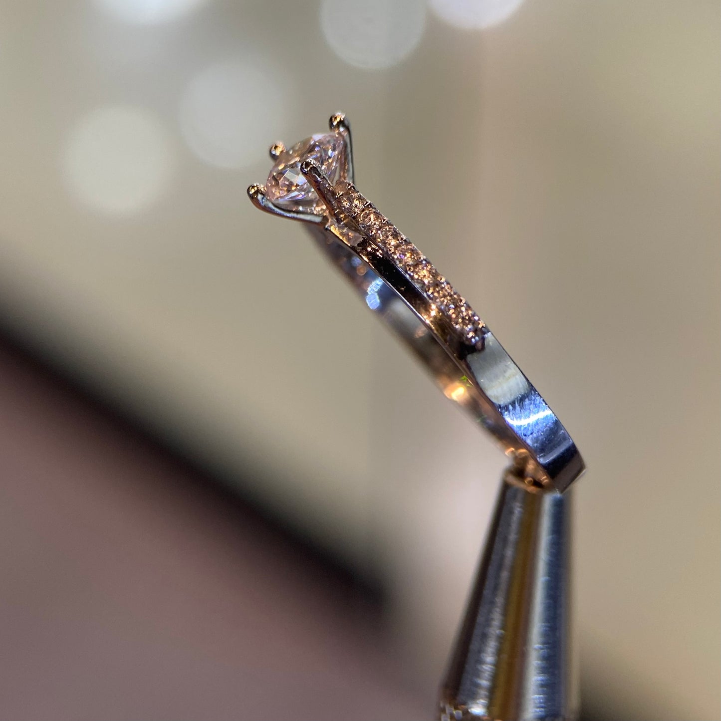 Anillo de compromiso en oro