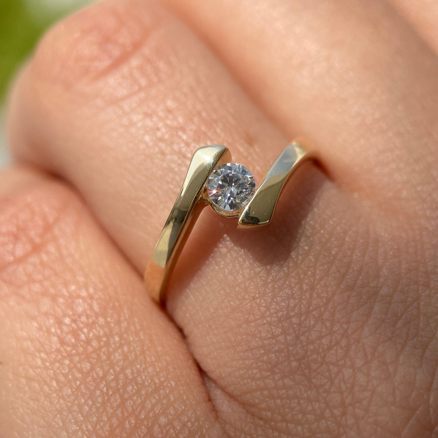 Anillo de compromiso en oro