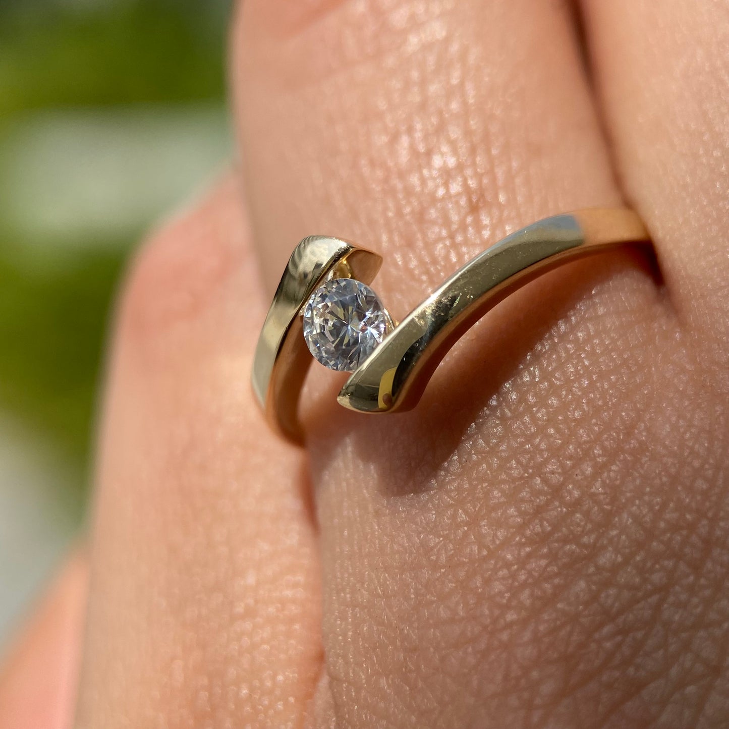 Anillo de compromiso en oro