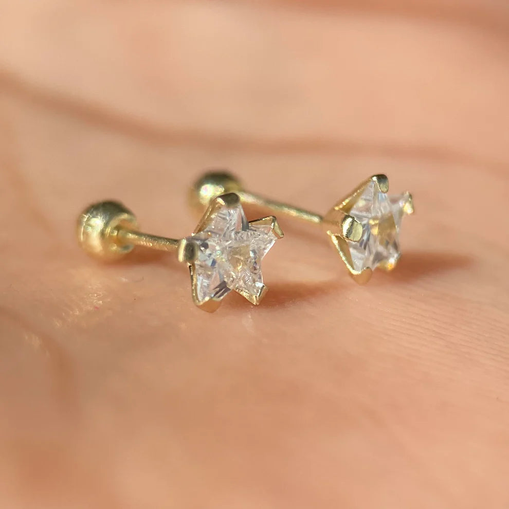 Broqueles Estrella Circonia en Oro Amarillo 10k Cod.BRO273 4.5MM