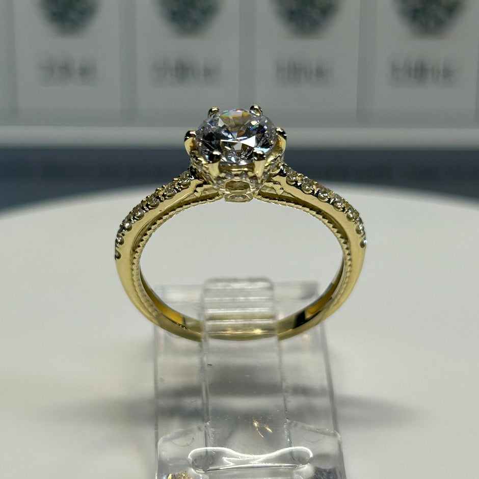 Anillo de compromiso en oro