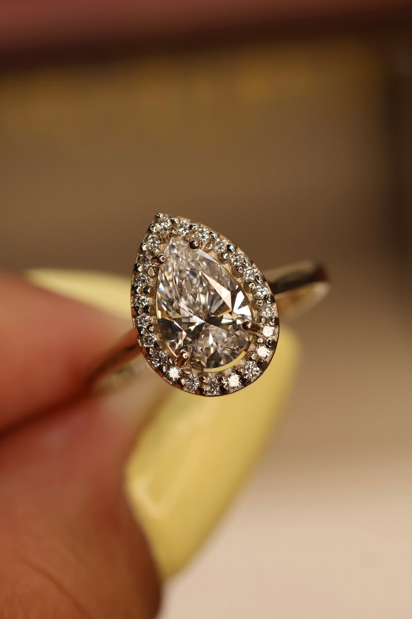 Anillo de compromiso en Oro