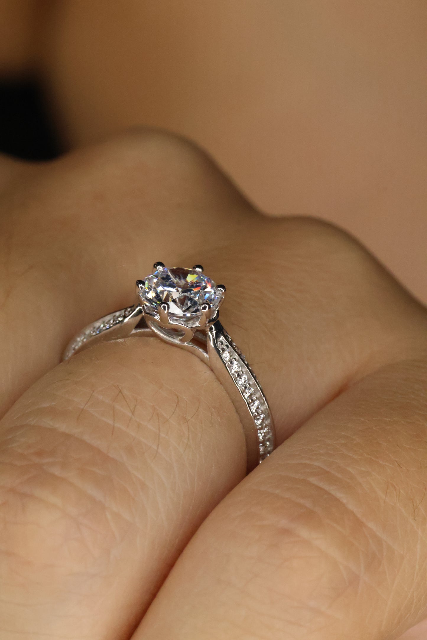 Anillo de compromiso en oro