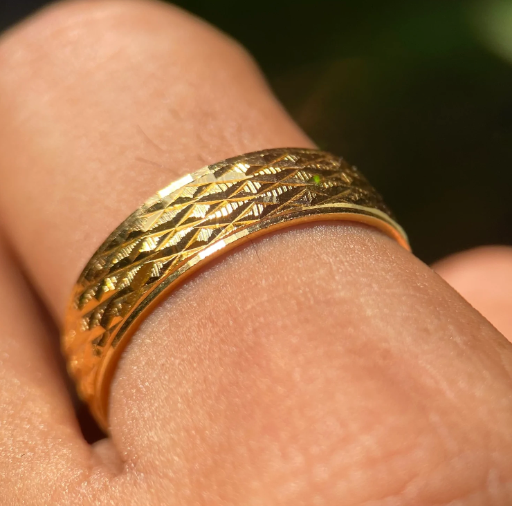 Par de argollas Mateo en oro 6mm