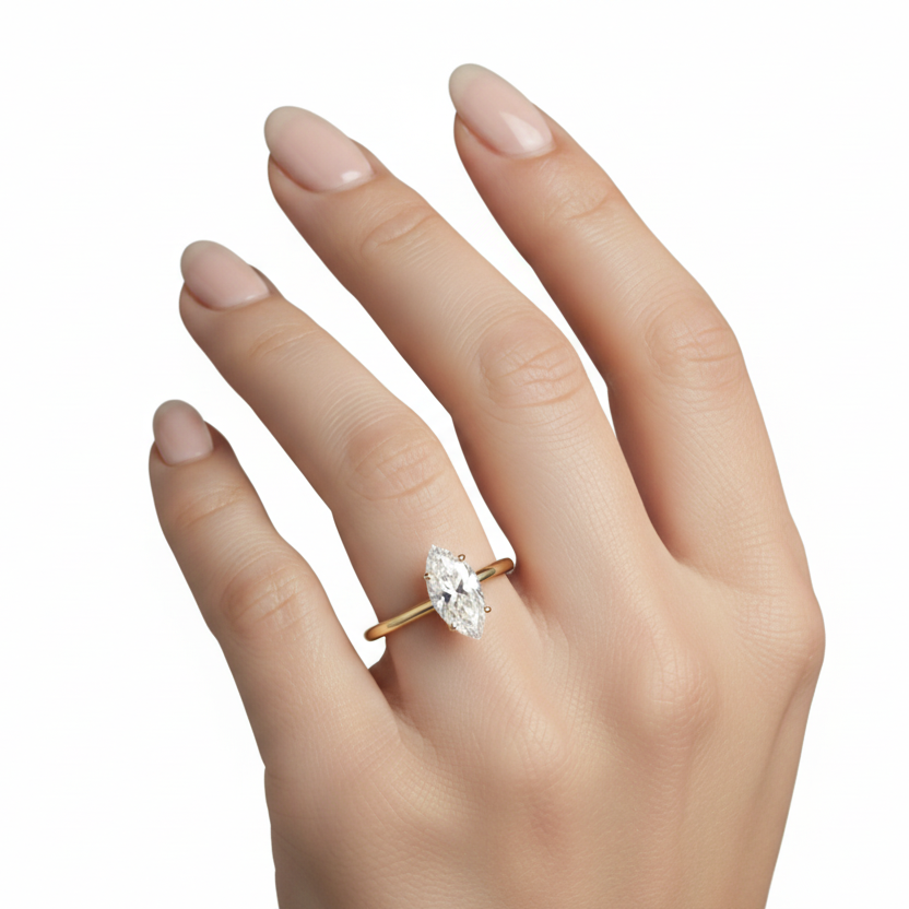 Anillo Emily en oro corte marquise