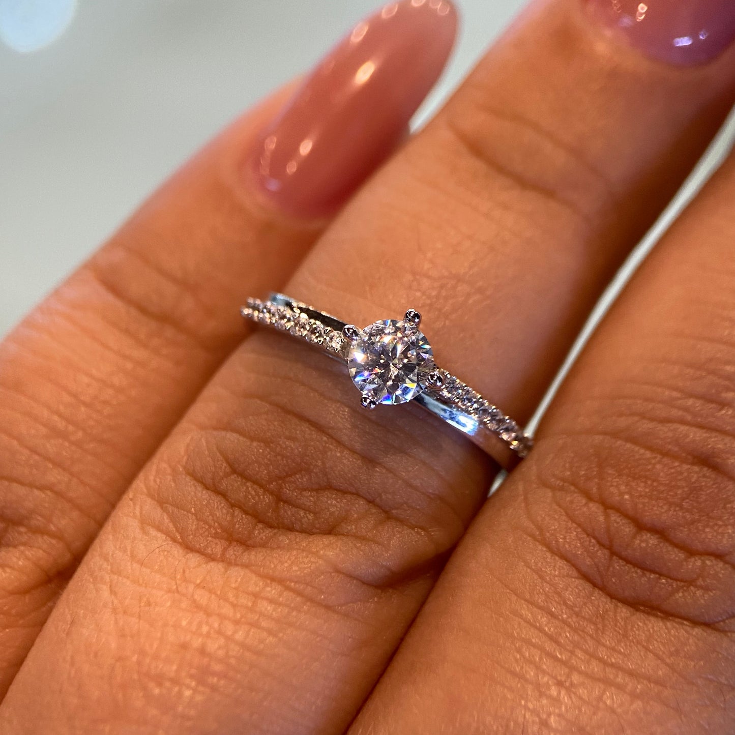 Anillo de compromiso en oro