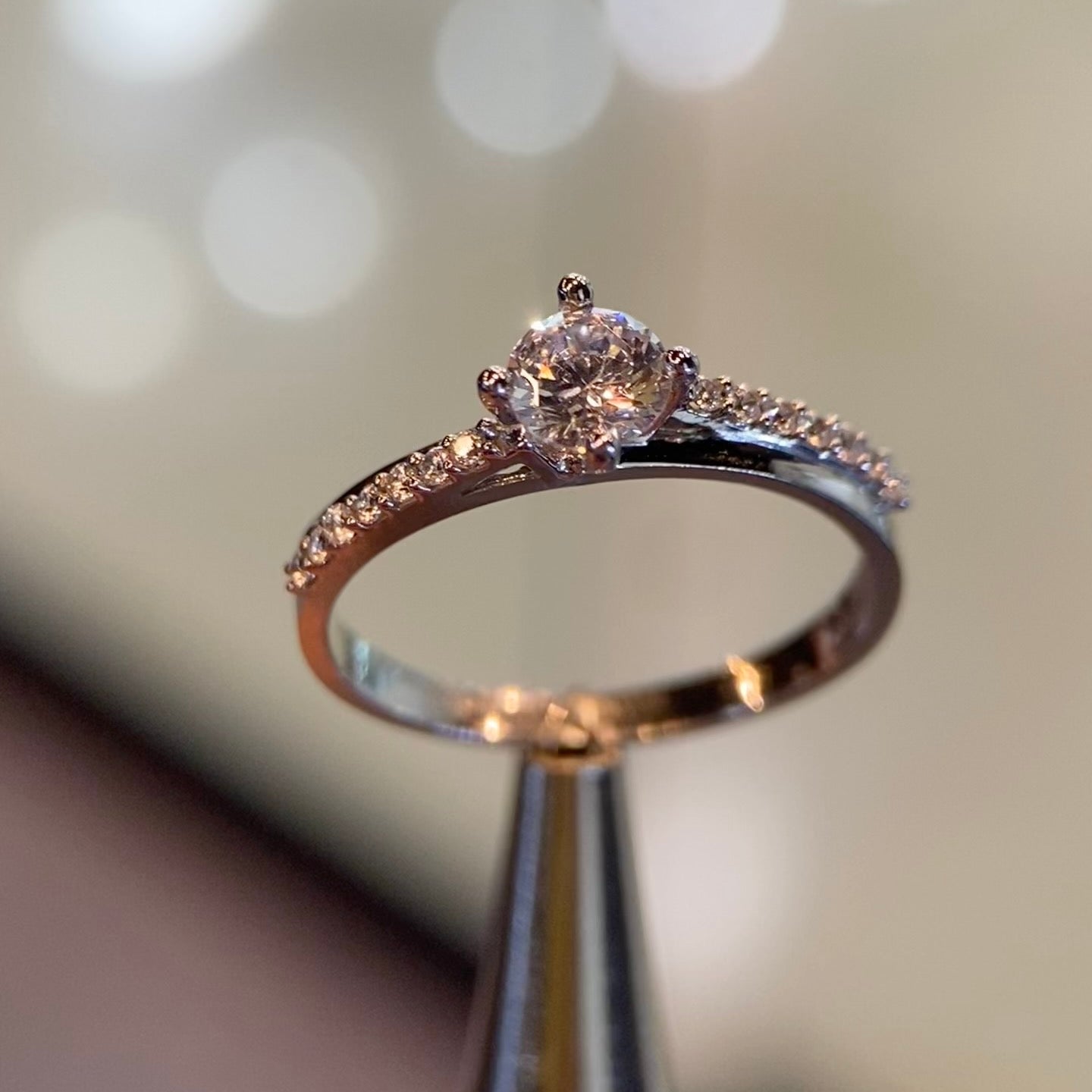 Anillo de compromiso en oro