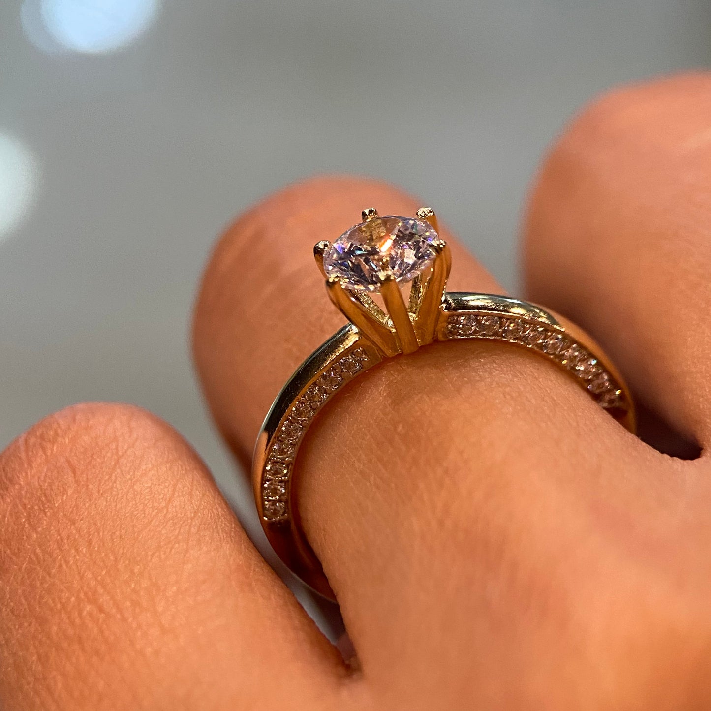 Anillo de compromiso en oro
