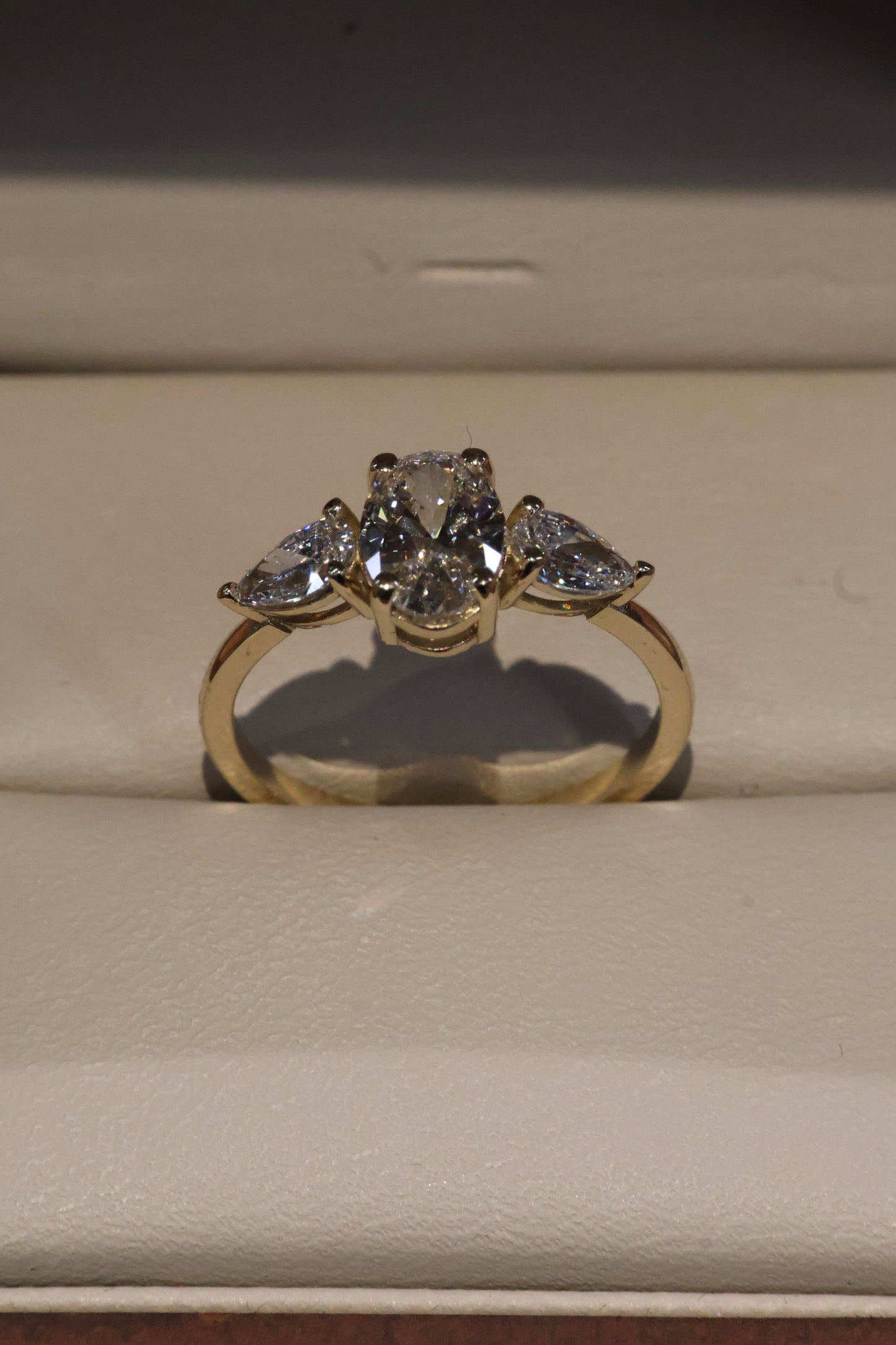 Camille en oro 1.00 ct