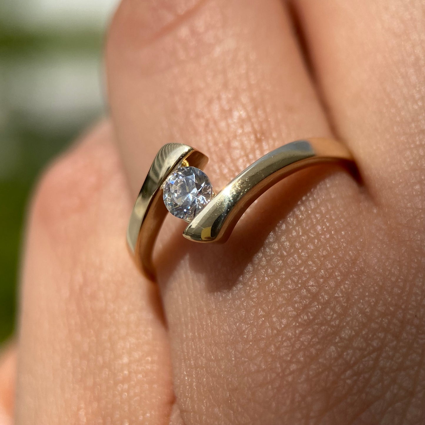 Anillo de compromiso en oro