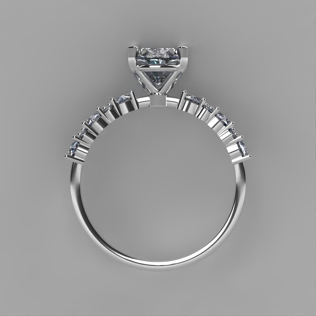 Anillo Danna en platino corte oval con circonia