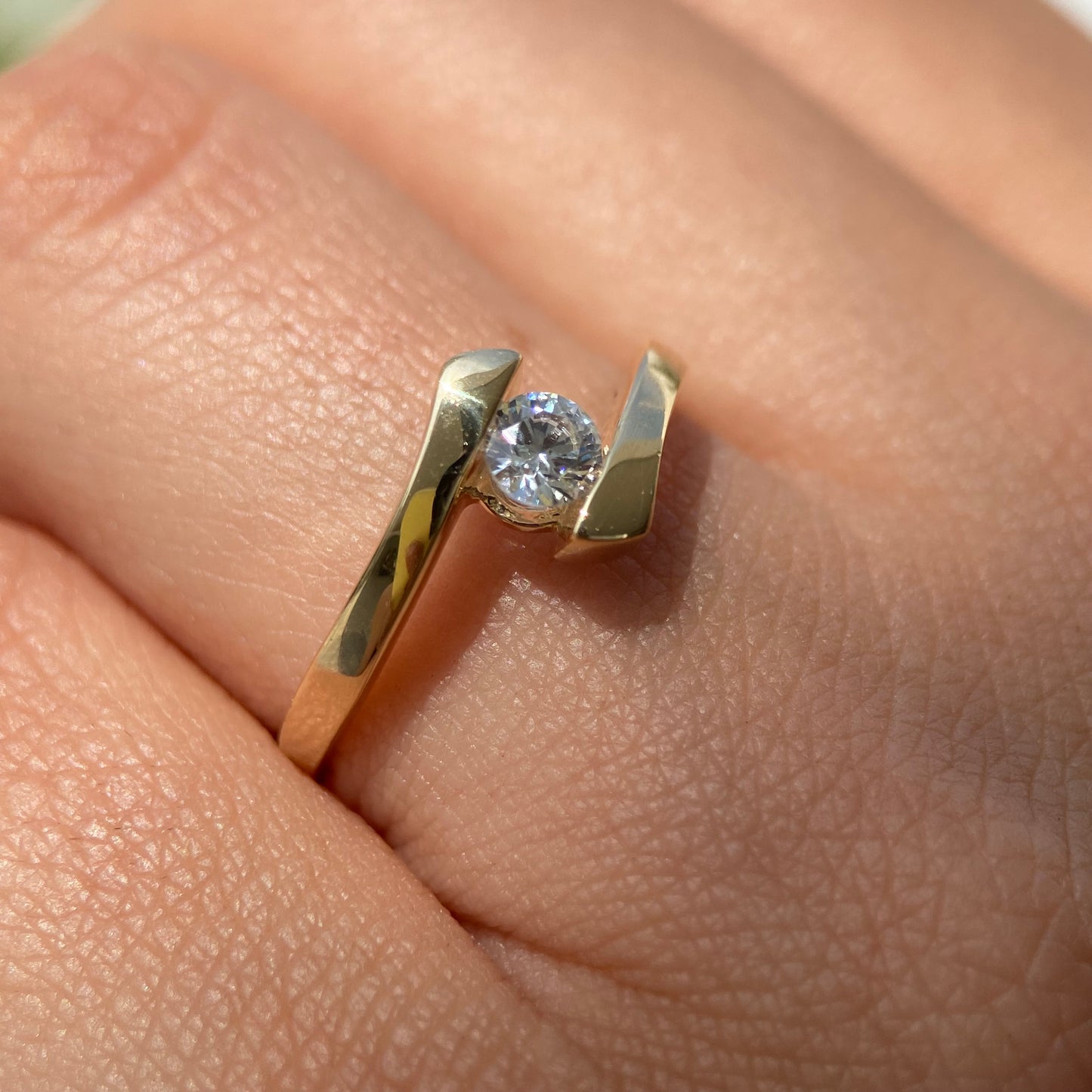 Anillo de compromiso en oro