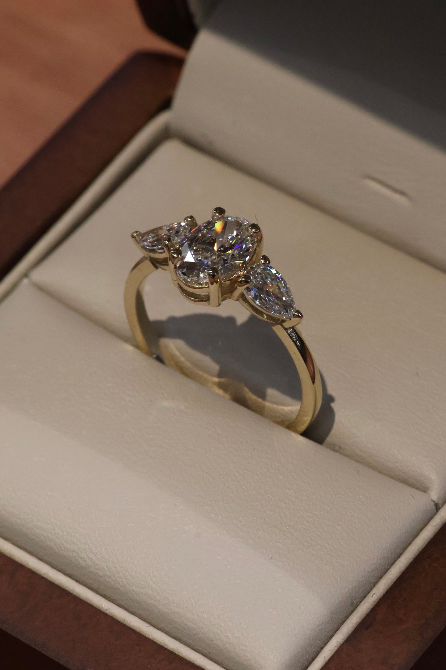 Camille en oro 1.00 ct