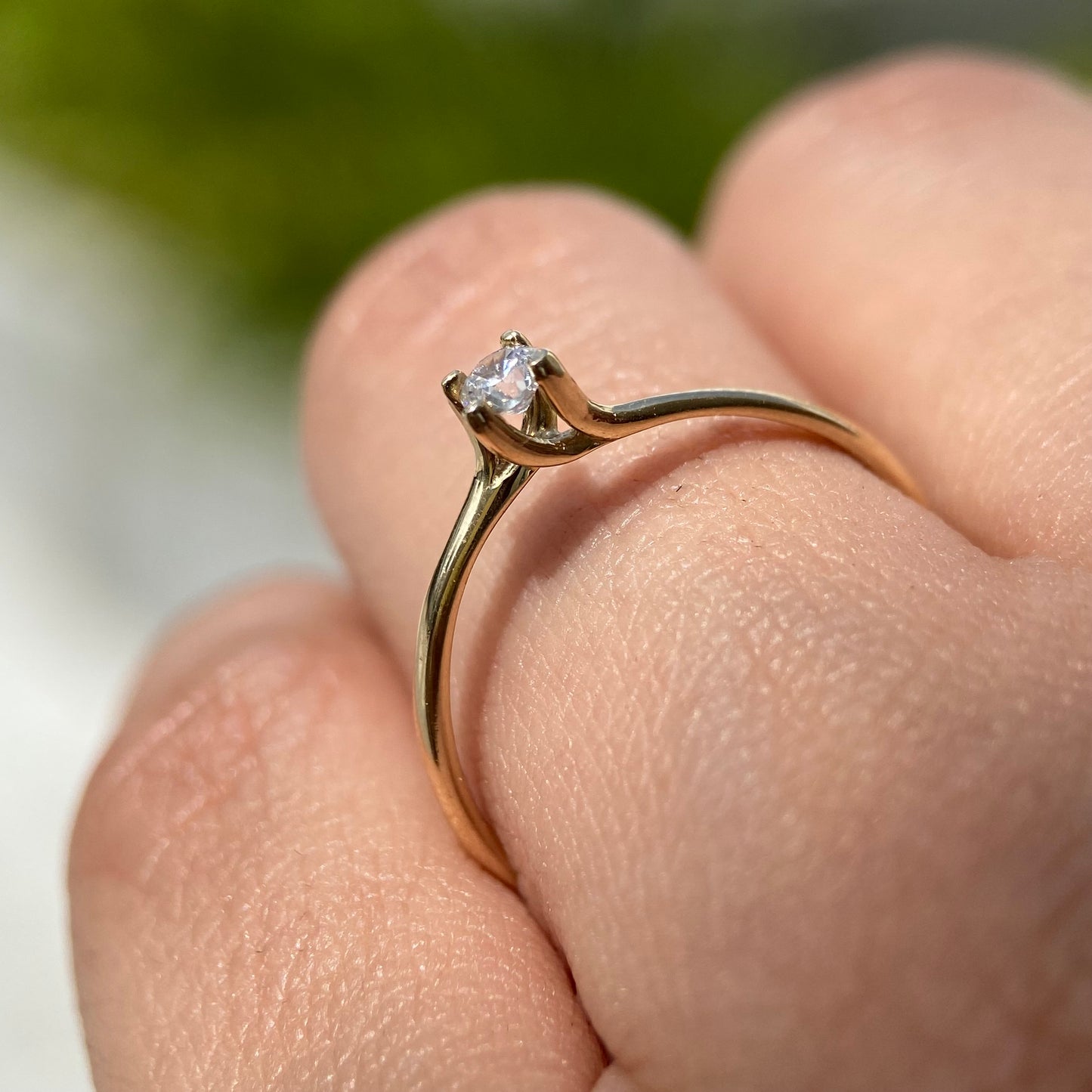 Ring in 14k yellow gold with white zirconia Cod: MAN243