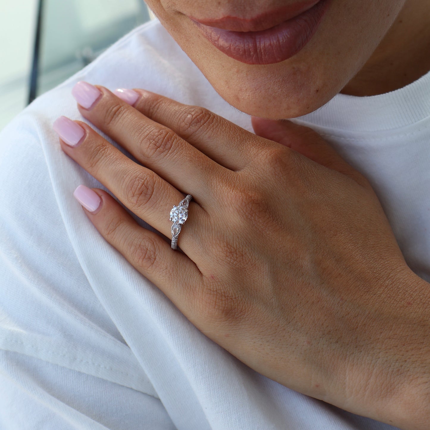 Anillo en Oro Blanco 14k con Circonias Mod.16015