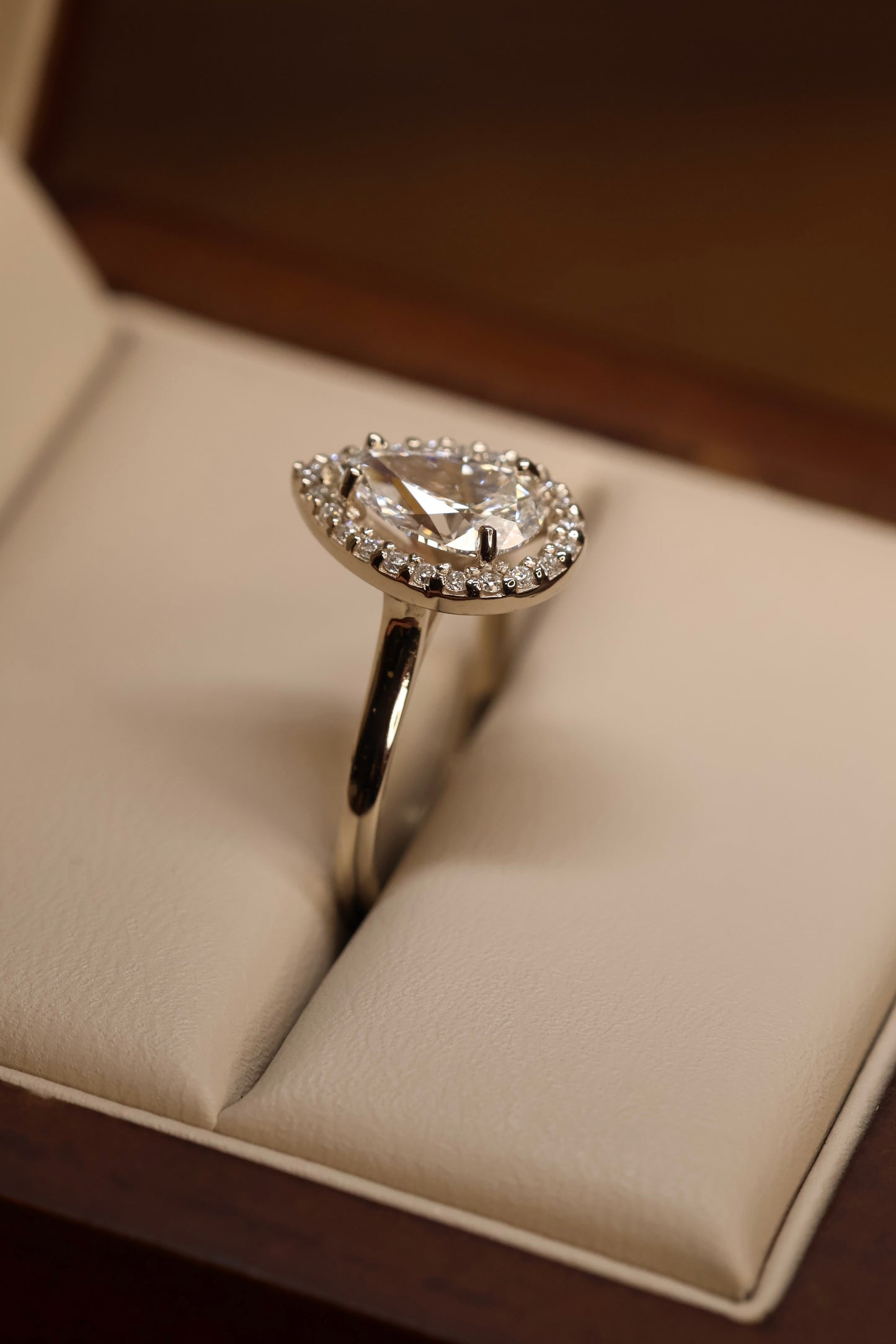 Anillo de compromiso en Oro