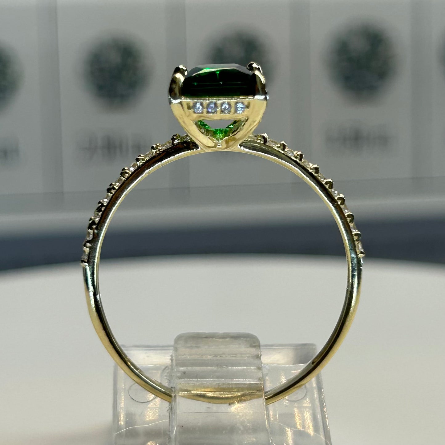Anillo de compromiso en oro