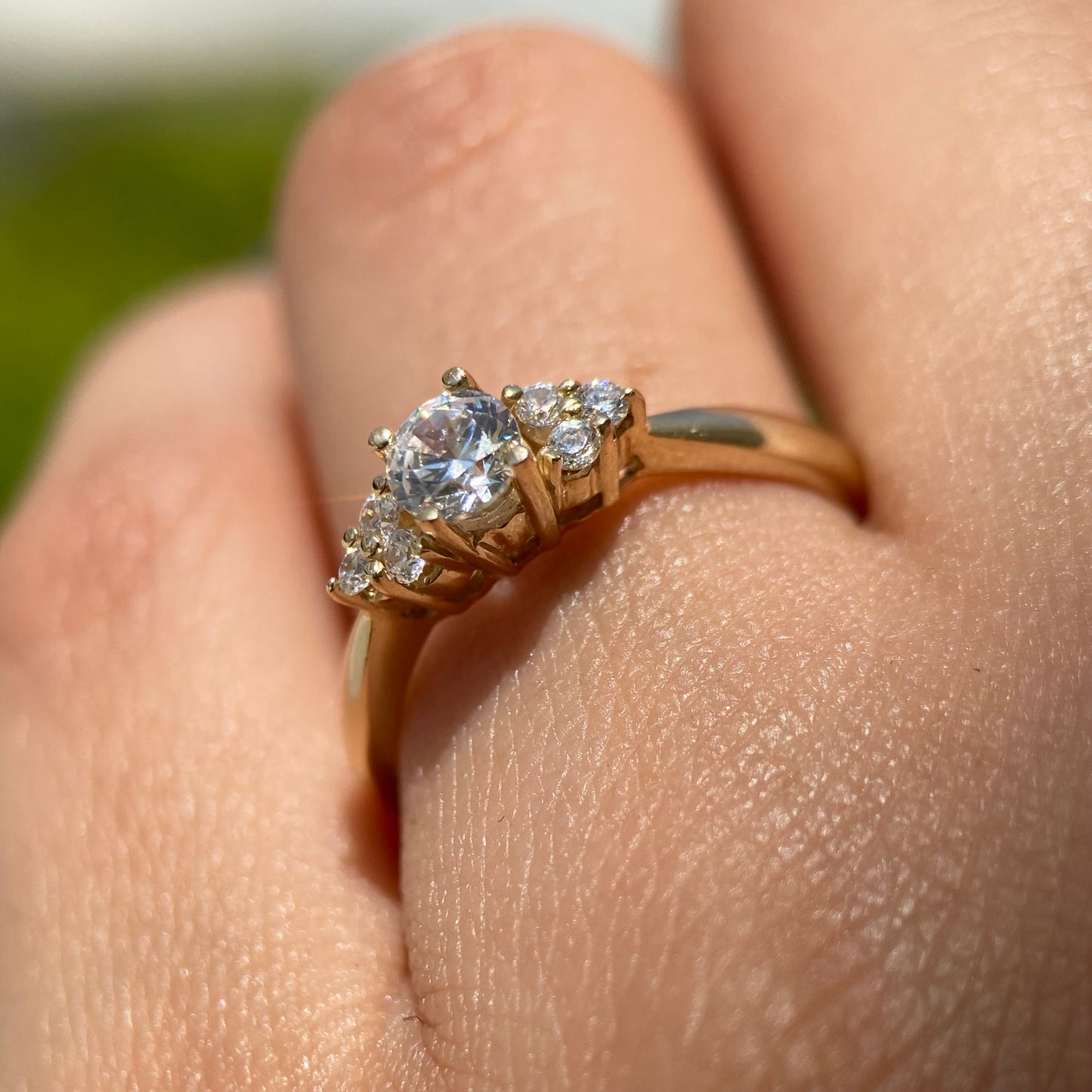 Ring in 14k yellow gold with white zirconia Cod: MAN255
