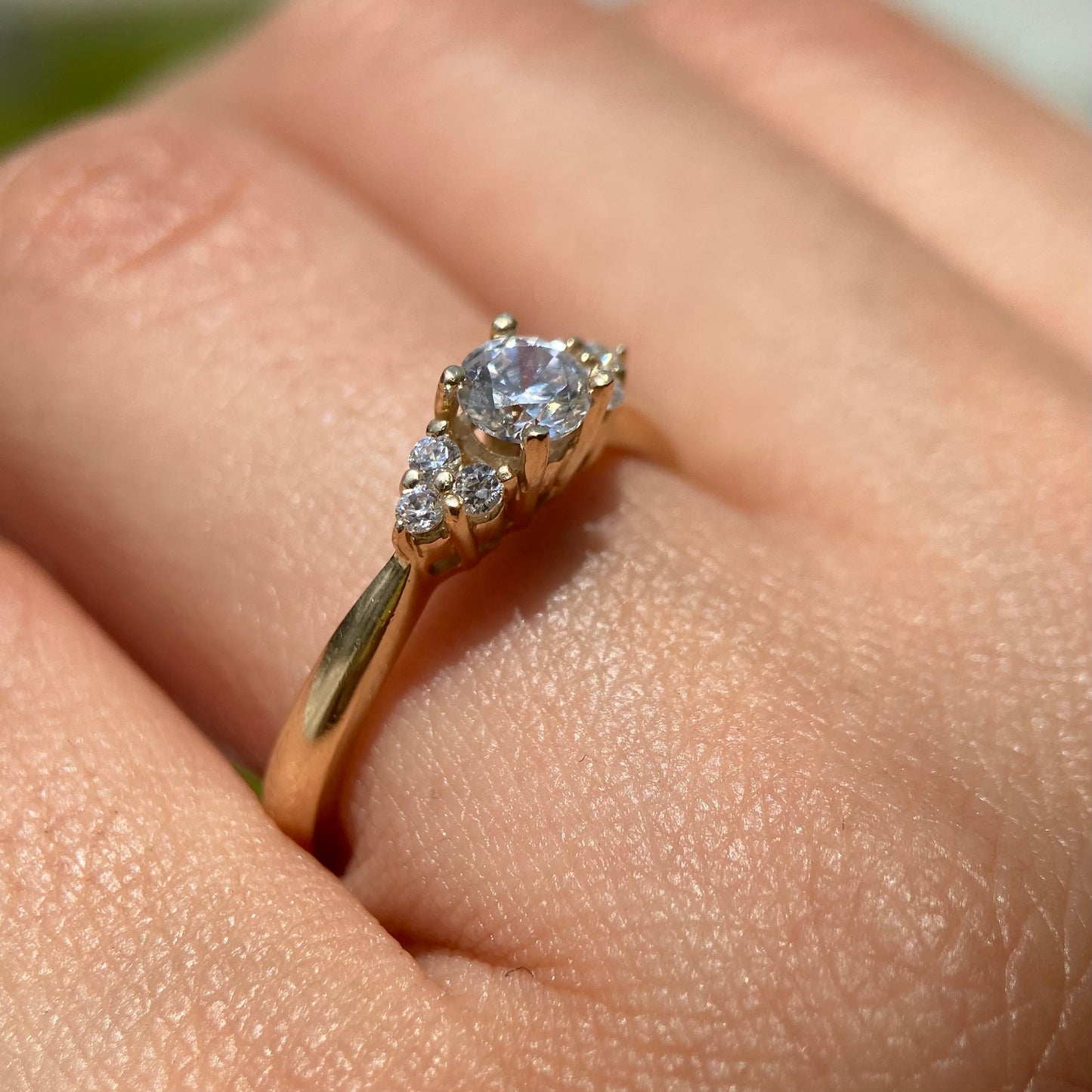 Ring in 14k yellow gold with white zirconia Cod: MAN255