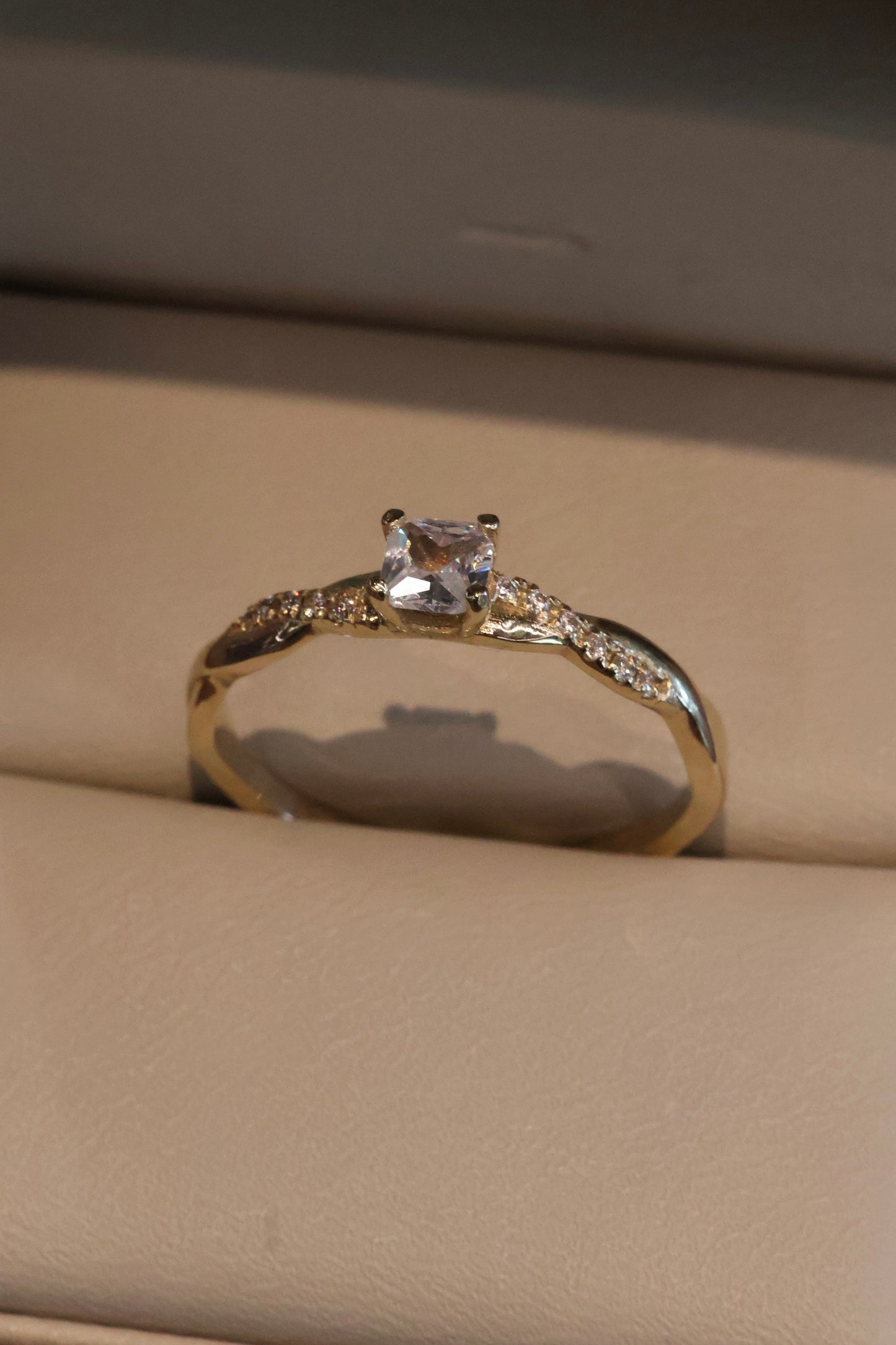 Anillo Merly en Oro Amarillo 14k